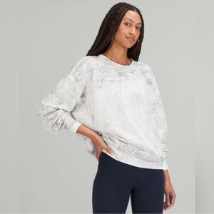 Lululemon Perfectly Oversized Crew in Thread Dye White Black 8